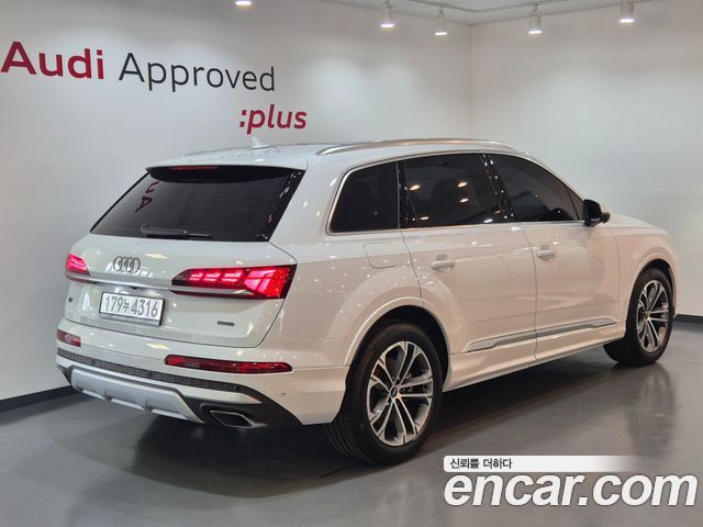 Audi Q7 50 TDI Quattro - фото 1