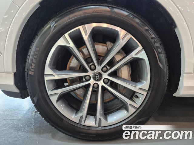 Audi Q7 50 TDI Quattro - фото 4