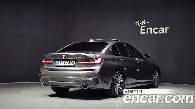 BMW 3 Series G20 320i M Sport - фото 1