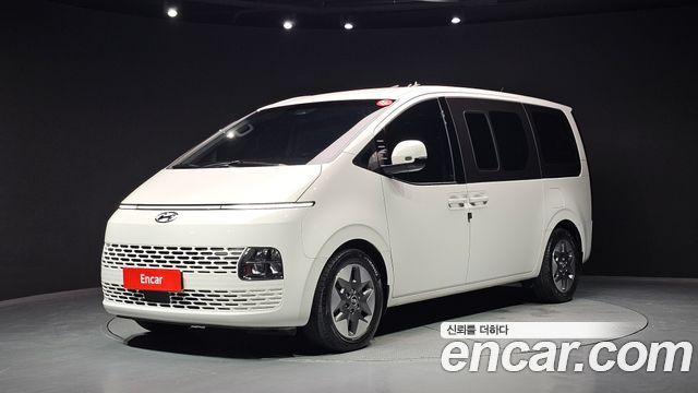 Hyundai Staria 4WD Tourer 9-Seater Modern - фото 0