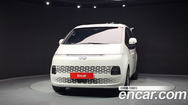 Hyundai Staria 4WD Tourer 9-Seater Modern - фото 2