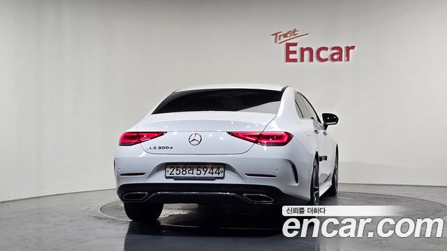 Mercedes-Benz CLS-Class C257 CLS300d AMG Line - фото 3