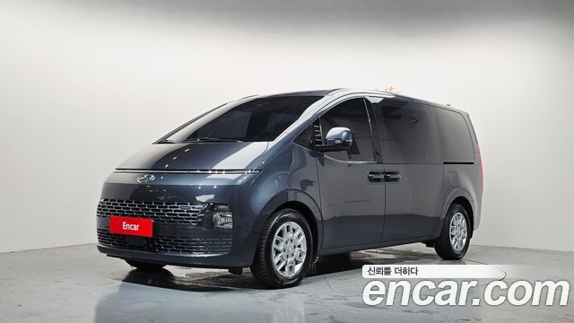 Hyundai Staria 4WD Tourer 9-Seater Modern - фото 0