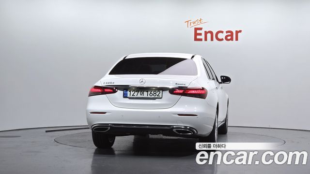 Mercedes-Benz E-Class W213 E220d 4MATIC Exclusive - фото 3