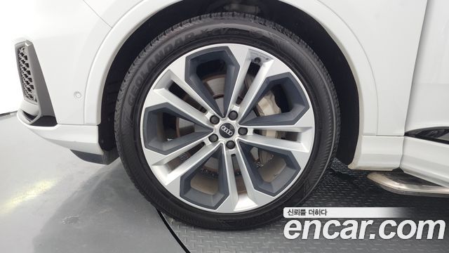 Audi Q7 55 TFSI Quattro Premium - фото 4