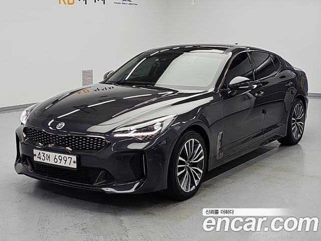 Kia Stinger 2.2 Diesel AWD Platinum - фото 0