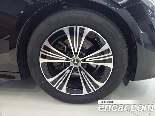Mercedes-Benz E-Class W214 E200 Avantgarde - фото 4