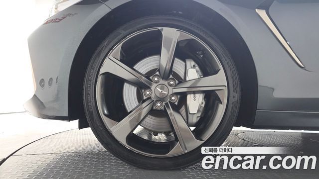 Genesis G70 3.3T Sport AWD Prestige - фото 3
