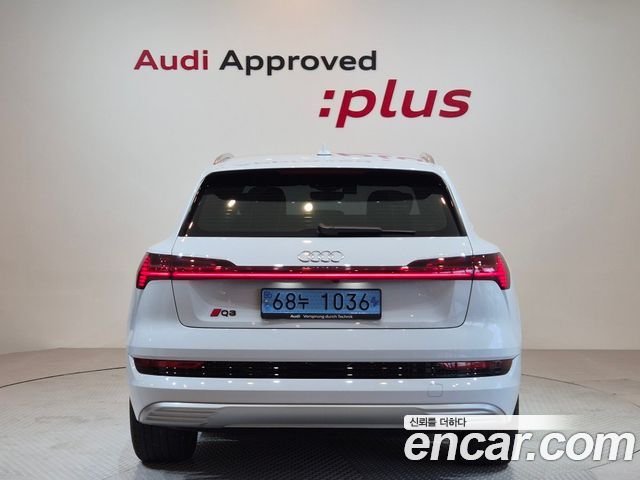 Audi e-Tron 55 Quattro - фото 3