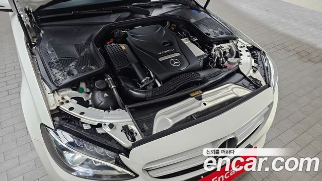 Mercedes-Benz C-Class W205 C350e - фото 4