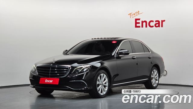 Mercedes-Benz E-Class W213 E220d 4MATIC Exclusive - фото 0