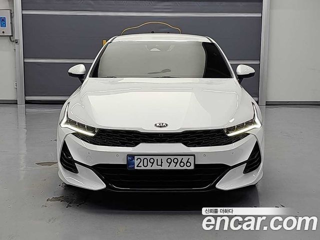 Kia K5 3-го поколения 2.0 Noblesse - фото 1