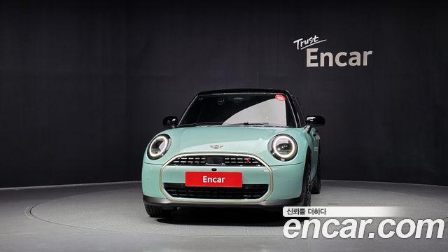 Mini Cooper S 4-го поколения 5 Door Favoured - фото 2