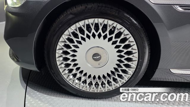 Genesis G90 5.0 AWD Prestige - фото 3