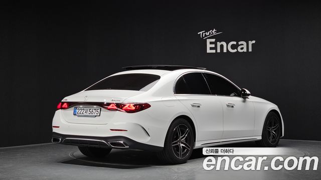 Mercedes-Benz E-Class W214 E300 4MATIC AMG Line - фото 1