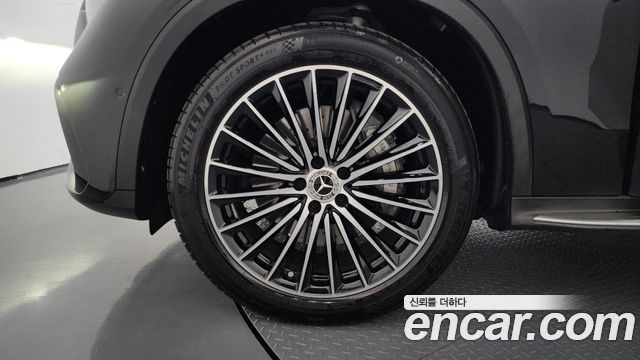 Mercedes-Benz GLC-Class X254 GLC300 4MATIC AMG Line - фото 4