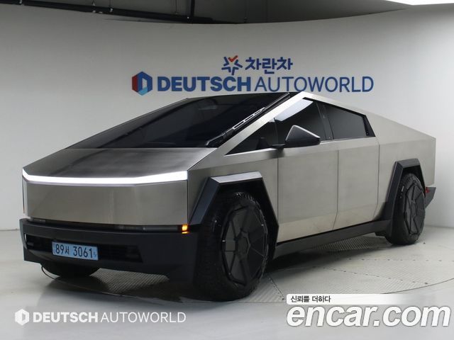 Tesla Cybertruck AWD - фото 0