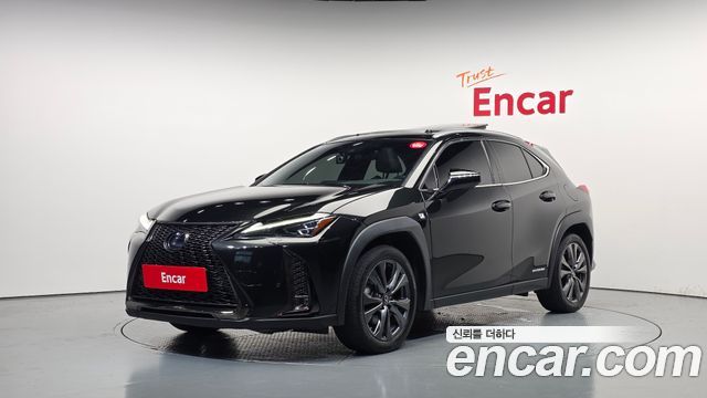 Lexus UX 250h 2.0 F-Sport 2WD - фото 0