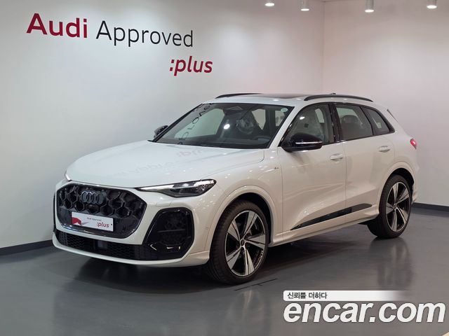 Audi Q5 45 TFSI Quattro S line - фото 0