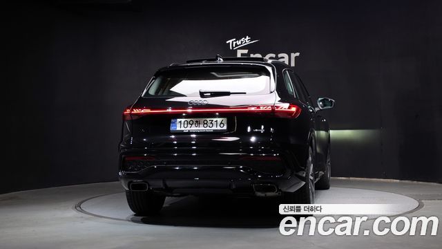 Audi Q5 45 TFSI Quattro S line - фото 3