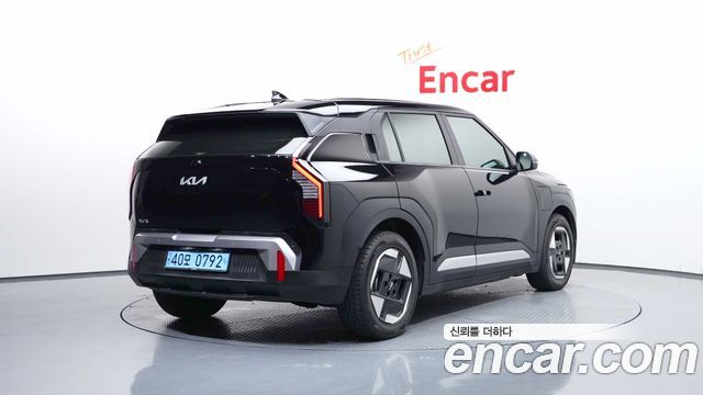 Kia EV3 Long Range 2WD AIr - фото 1