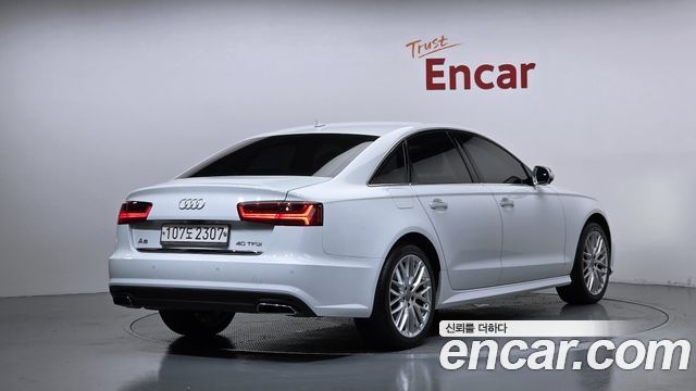 Audi A6 40 TFSI Premium C7 - фото 1