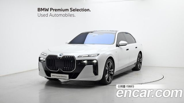 BMW i7 G70 xDrive 60 M sport - фото 0