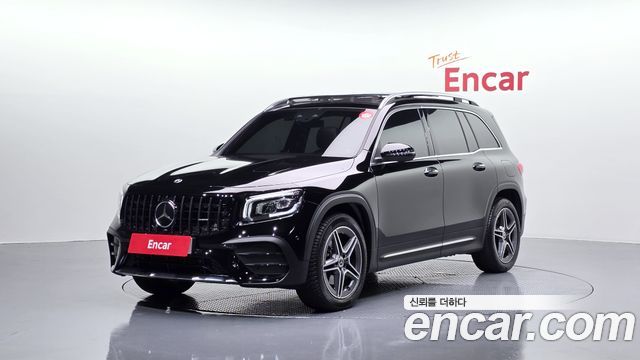 Mercedes-Benz GLB-Class (2023)