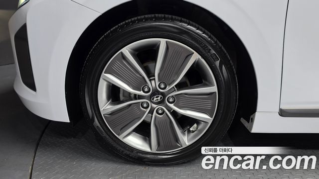 Hyundai Ioniq гибрид Q - фото 3