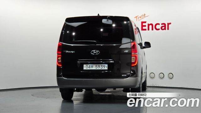 Hyundai Starex New 4WD Urban 9-Seater Exclusive - фото 3