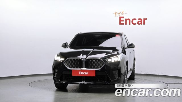 BMW iX2 U10 eDrive 20 M Sport - фото 2