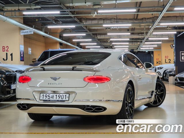 Bentley Continental GT 4.0 GT - фото 2