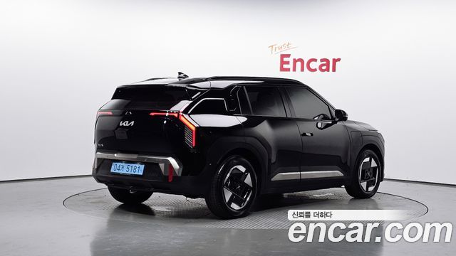 Kia EV3 Long Range 2WD Earth - фото 1