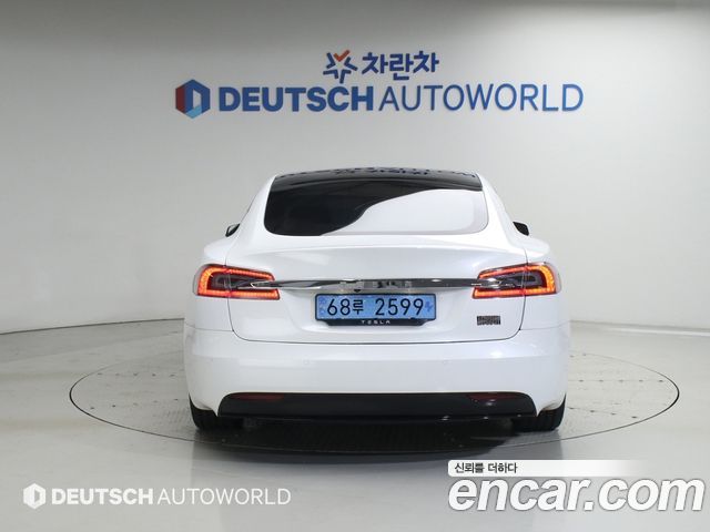 Tesla Model S Long Range - фото 3