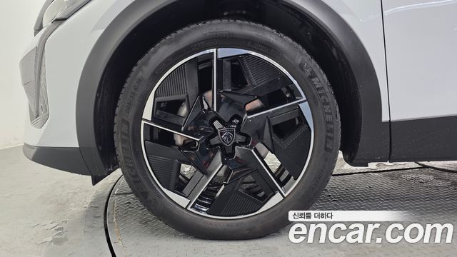Peugeot 408 1.2 Pure Tech GT - фото 4