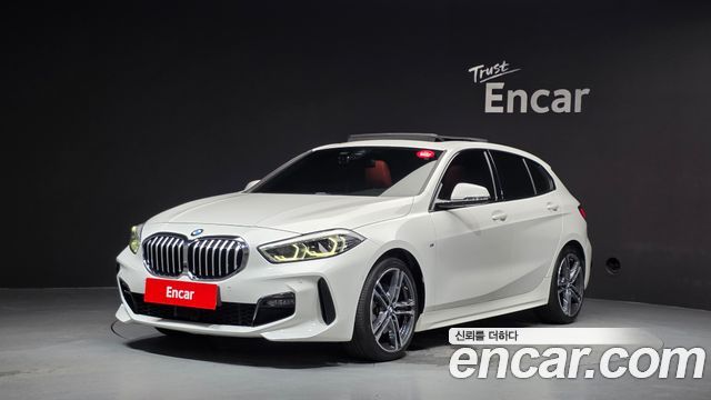 BMW 1 Series F40 118d M Sport - фото 0