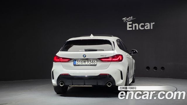 BMW 1 Series F40 118d M Sport - фото 3