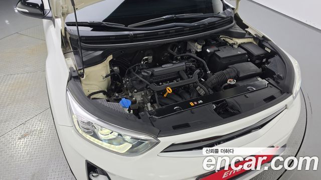 Kia Stonic 1.4 Prestige - фото 4