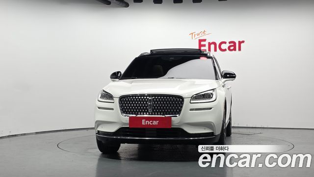Lincoln Corsair 2.0 Reserve AWD - фото 2
