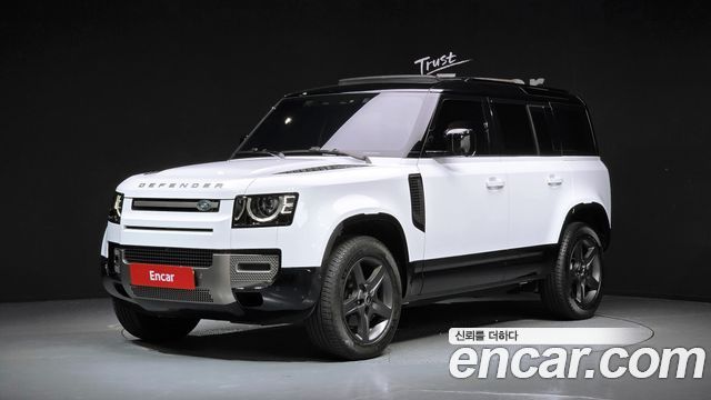 Land Rover Defender L663 110 P300 X-Dynamic SE - фото 0
