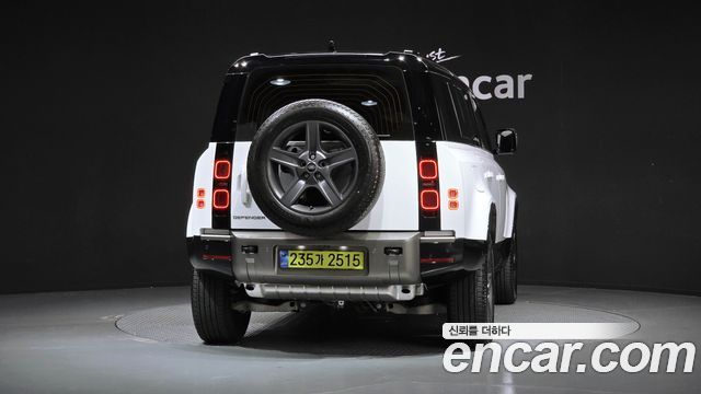 Land Rover Defender L663 110 P300 X-Dynamic SE - фото 3