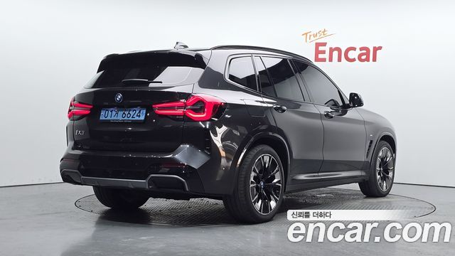 BMW iX3 M Sports - фото 1