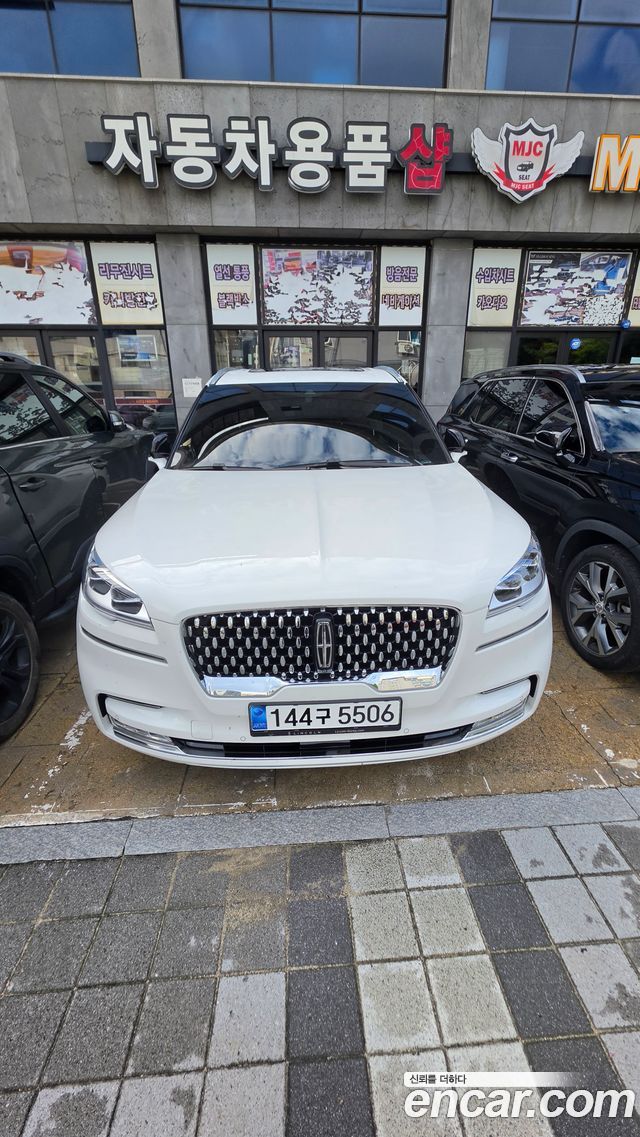 Lincoln Aviator 2-го поколения 3.0 Black Label AWD - фото 2