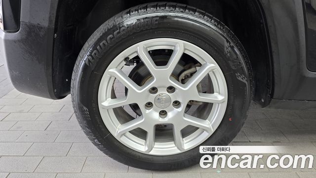 Jeep Renegade 1.6 Diesel Limited - фото 4