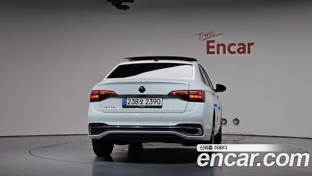 Volkswagen Jetta 7-го поколения 1.5 TSI Prestige - фото 2