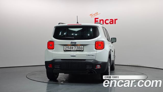 Jeep Renegade 2.4 Limited - фото 3
