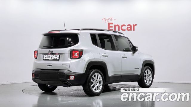 Jeep Renegade 2.4 Limited - фото 1