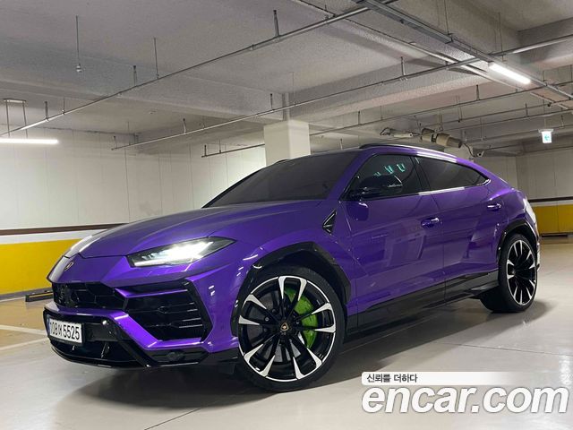 Lamborghini Urus 4.0 V8 - фото 0