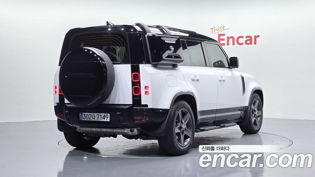 Land Rover Defender L663 110 P300 X-Dynamic SE - фото 1