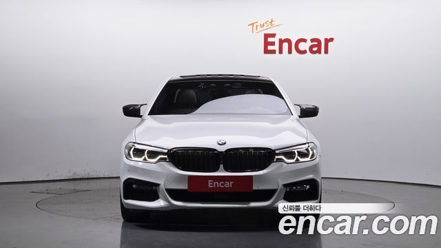 BMW 5 Series G30 520d xDrive M Sport Package Plus - фото 2